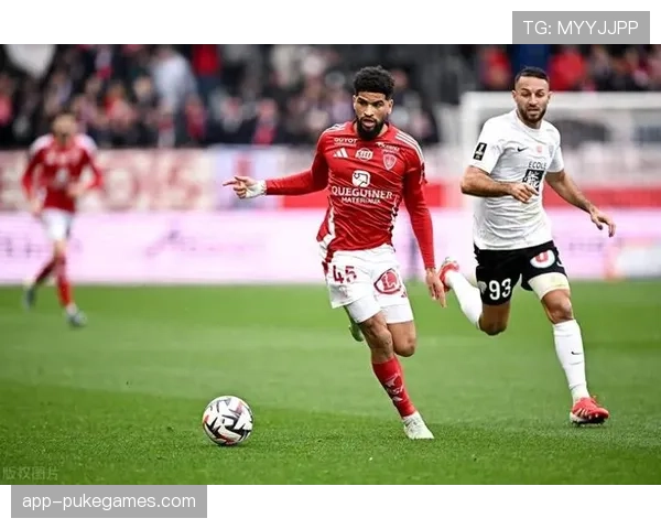 布雷斯特1-0小胜克莱蒙,连续五场零封对手 布雷斯特1-0小胜克莱蒙,连续五场零封对手